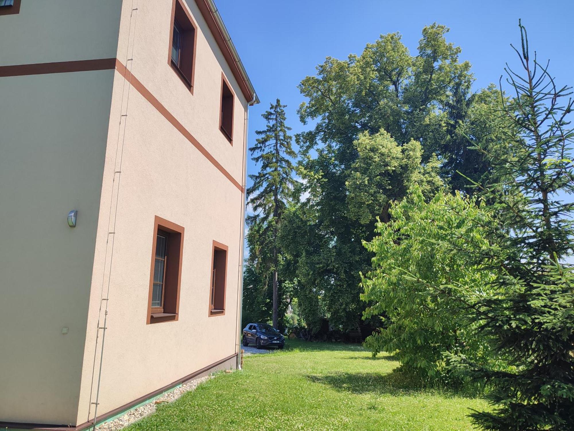 JičínZamecek Cerov公寓 外观 照片